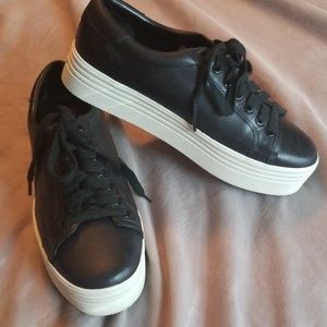 Marc Fisher sneaker